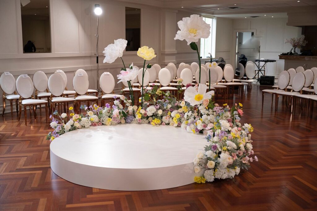 circular reception arrangement